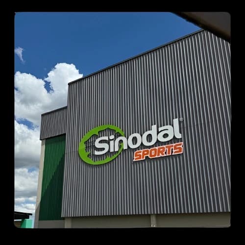 Fachada do Sinodal Sports, unidade da FM Sport no bairro Prado em Gravataí